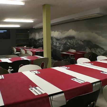 Picos De Europa מלון 2*