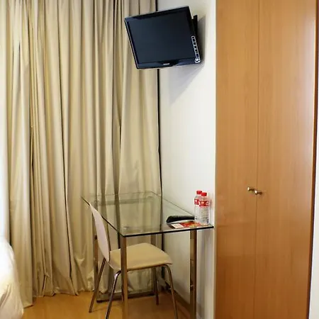 Picos De Europa Hotel 2*