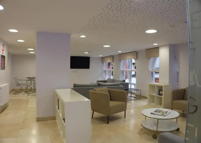 Picos De Europa Hotel 2*