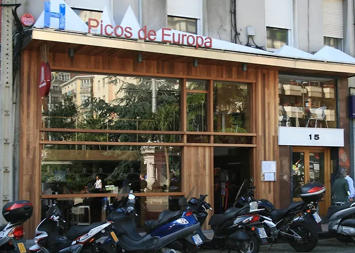 Hotel Picos De Europa 2*