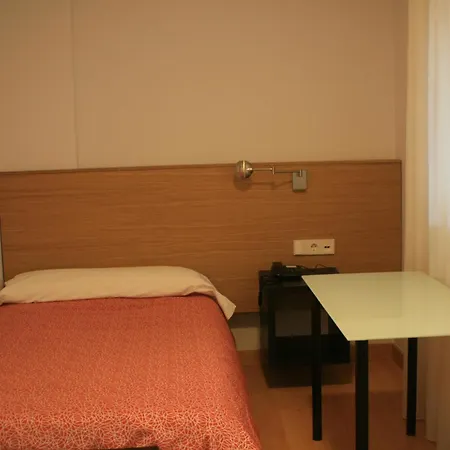 Hotel Picos De Europa 2*